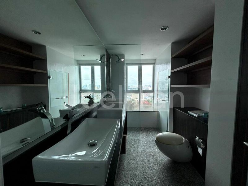 4 Bed Condo for Sale in  Southbank - Image 4